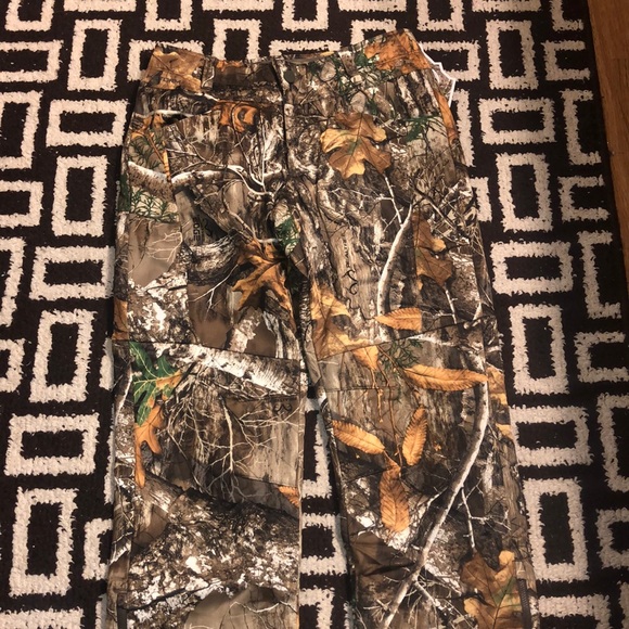 💋🏔•👅🫶🏻 UA & REALTREE x Get em’ girl Vibes•🌳🤎 - Picture 9 of 16